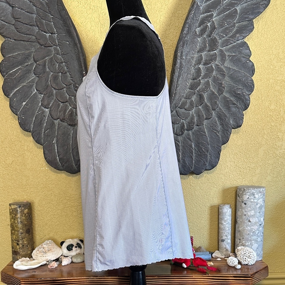 Lululemon striped Racer Back Tank - Picture 4 of 6